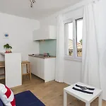 Apartments Villa Karmen