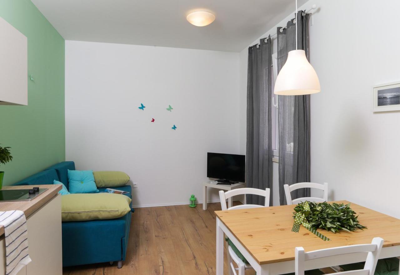 Karmen Apartment